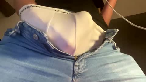 Handsome online show from December 18, 3:55 pm