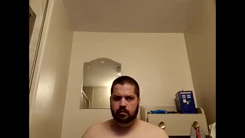 Handsomedaddy198923 online show from May 27, 4:37 pm