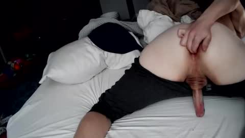 Snapshot of handsomedevil986055 chatting on December 25, 5:48 am handsomedevil986055 online show from December 25, 5:48 am