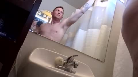 handsomerob42 online show from November 24, 12:27 pm