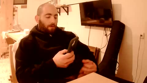 Snapshot of handyboy991 chatting on December 2, 8:37 pm handyboy991 online show from December 2, 8:37 pm