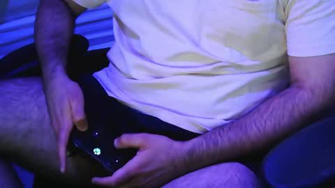 handyman732438 online show from April 23, 10:23 pm