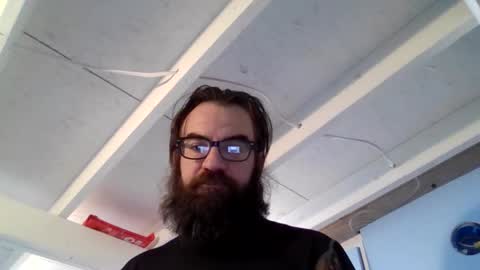 handywoody online show from February 8, 4:32 pm