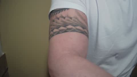 hanky online show from December 10, 4:49 pm