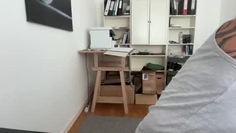 hanky online show from September 19, 11:44 am