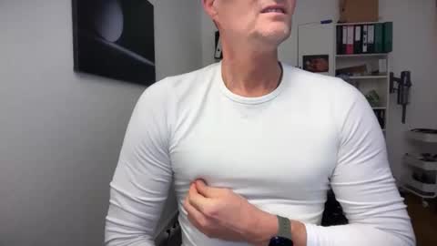 Snapshot of hankmoody6 chatting on February 6, 8:29 am hanky online show from February 6, 8:29 am