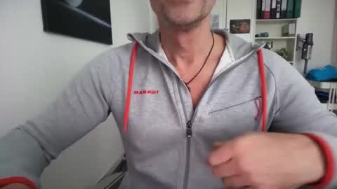 Snapshot of hankmoody6 chatting on February 17, 12:23 pm hanky online show from February 17, 12:23 pm