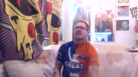 hank rams online show from March 24, 6:57 pm