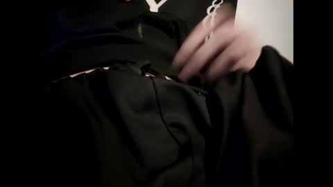 Snapshot of hankskrave chatting on February 3, 10:03 am hankskrave online show from February 3, 10:03 am