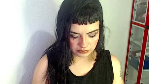 Snapshot of hanna99moon chatting on February 13, 2:09 pm JUANA online show from February 13, 2:09 pm