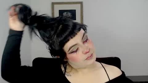 Snapshot of hanna99moon chatting on September 17, 4:41 pm JUANA online show from September 17, 4:41 pm