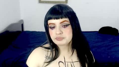 Snapshot of hanna99moon chatting on October 3, 7:16 am JUANA online show from October 3, 7:16 am