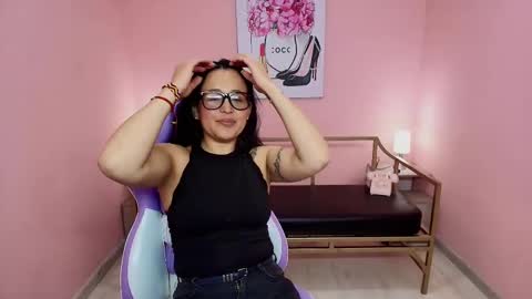 Snapshot of hanna_90_x chatting on November 7, 3:34 pm Hanna online show from November 7, 3:34 pm