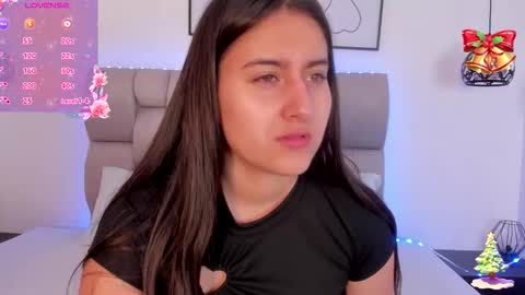 hanna__evans_ online show from November 29, 12:08 pm