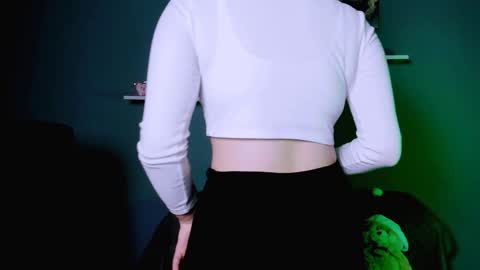 Snapshot of hanna__moon1 chatting on January 7, 7:17 pm Hanna online show from January 7, 7:17 pm