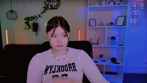 Snapshot of hanna__moon1 chatting on May 25, 6:58 pm Hanna online show from May 25, 6:58 pm