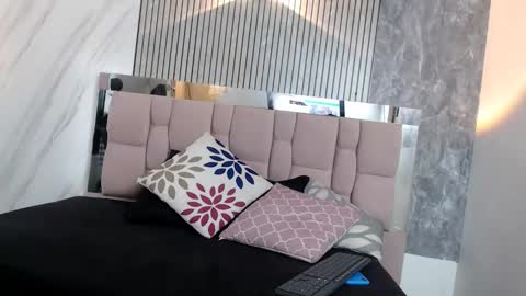 Hanna Palmer online show from December 5, 11:41 am