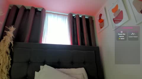 Hanna Baker online show from May 23, 2:43 pm