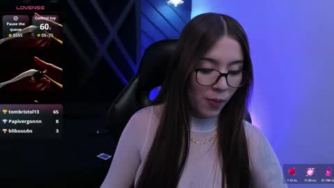 Snapshot of hanna_beckerr chatting on February 14, 12:13 pm HANNA BECKER online show from February 14, 12:13 pm