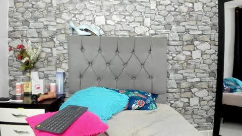 Snapshot of hanna_bell11 chatting on January 17, 4:49 am Hanna online show from January 17, 4:49 am