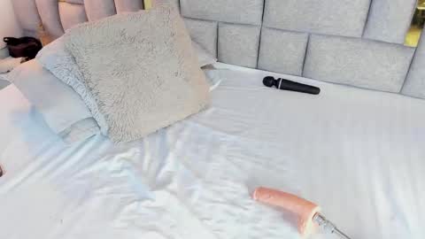 Snapshot of hanna_gomeez chatting on October 7, 9:01 pm hanna_gomeez online show from October 7, 9:01 pm