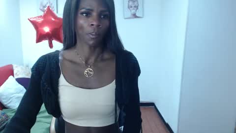 hanna_lamber online show from February 23, 12:46 pm