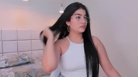 Hanna online show from March 13, 8:04 pm