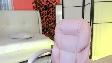 Hanna online show from April 17, 4:54 pm