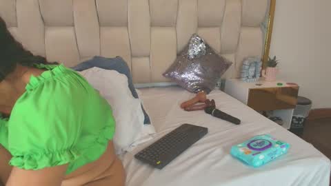 Hanna lens online show from April 16, 9:39 pm