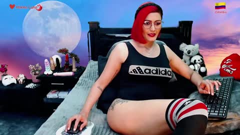 Snapshot of hanna_luna chatting on January 9, 7:42 am Hanna online show from January 9, 7:42 am