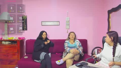 Hanna online show from November 20, 2:01 am