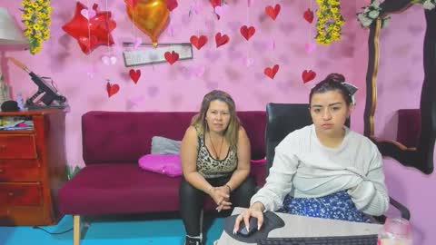 Snapshot of hanna_mature01 chatting on February 11, 11:48 am Hanna online show from February 11, 11:48 am