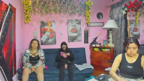 Snapshot of hanna_mature01 chatting on April 17, 11:57 am Hanna online show from April 17, 11:57 am