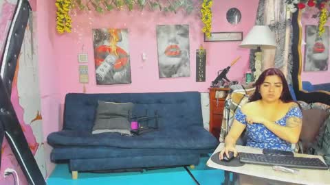 Snapshot of hanna_mature01 chatting on April 23, 11:53 am Hanna online show from April 23, 11:53 am