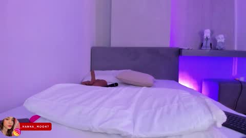 Hanna online show from December 14, 9:30 pm