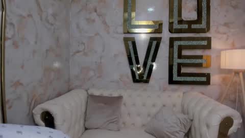 EVA online show from October 22, 10:15 am