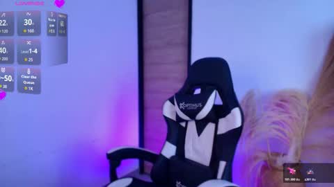 Snapshot of hanna_sofi4 chatting on January 18, 7:17 pm Hanna Capicorn online show from January 18, 7:17 pm