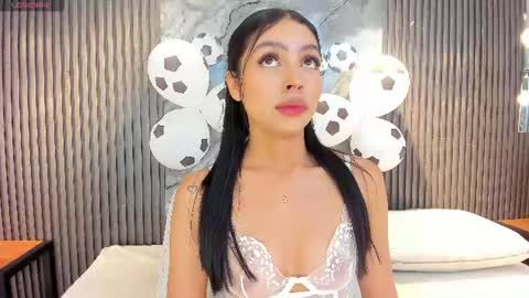 Hanna S online show from June 29, 1:33 pm