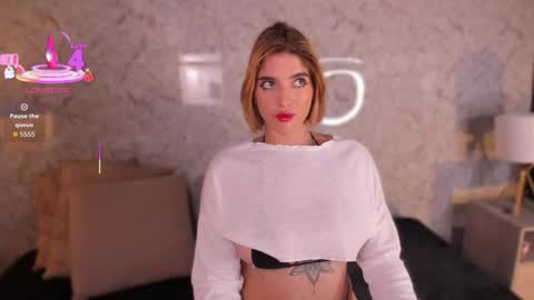 Snapshot of hanna_vasquez chatting on December 18, 8:15 pm Hanna online show from December 18, 8:15 pm