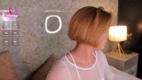 Hanna  online show from March 9, 8:24 pm