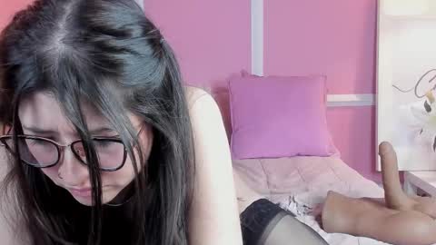 Hannaa online show from March 5, 8:32 pm