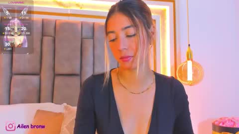 Eliana online show from October 29, 11:39 pm