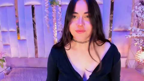 hannacollins_2 online show from October 3, 1:41 pm