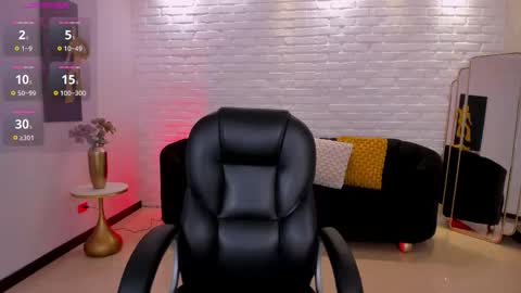  Hanna Connor  online show from November 10, 8:41 pm