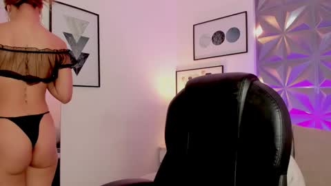 hannah__gray online show from November 26, 1:45 pm