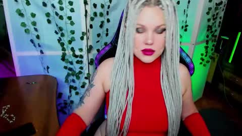 Hannah online show from October 29, 7:32 am