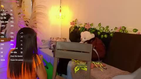 Hannah Williams online show from September 11, 8:42 pm