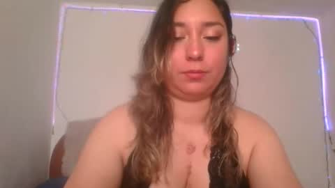 Snapshot of hannahevans2 chatting on January 19, 2:43 pm hannahevans2 online show from January 19, 2:43 pm