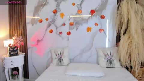 Hannahill69 online show from October 23, 4:45 am