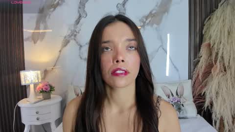 Hannahill69 online show from March 17, 4:39 am